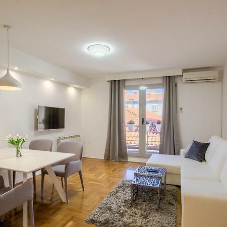 Apartment San Rocco Center Pula Exteriör bild