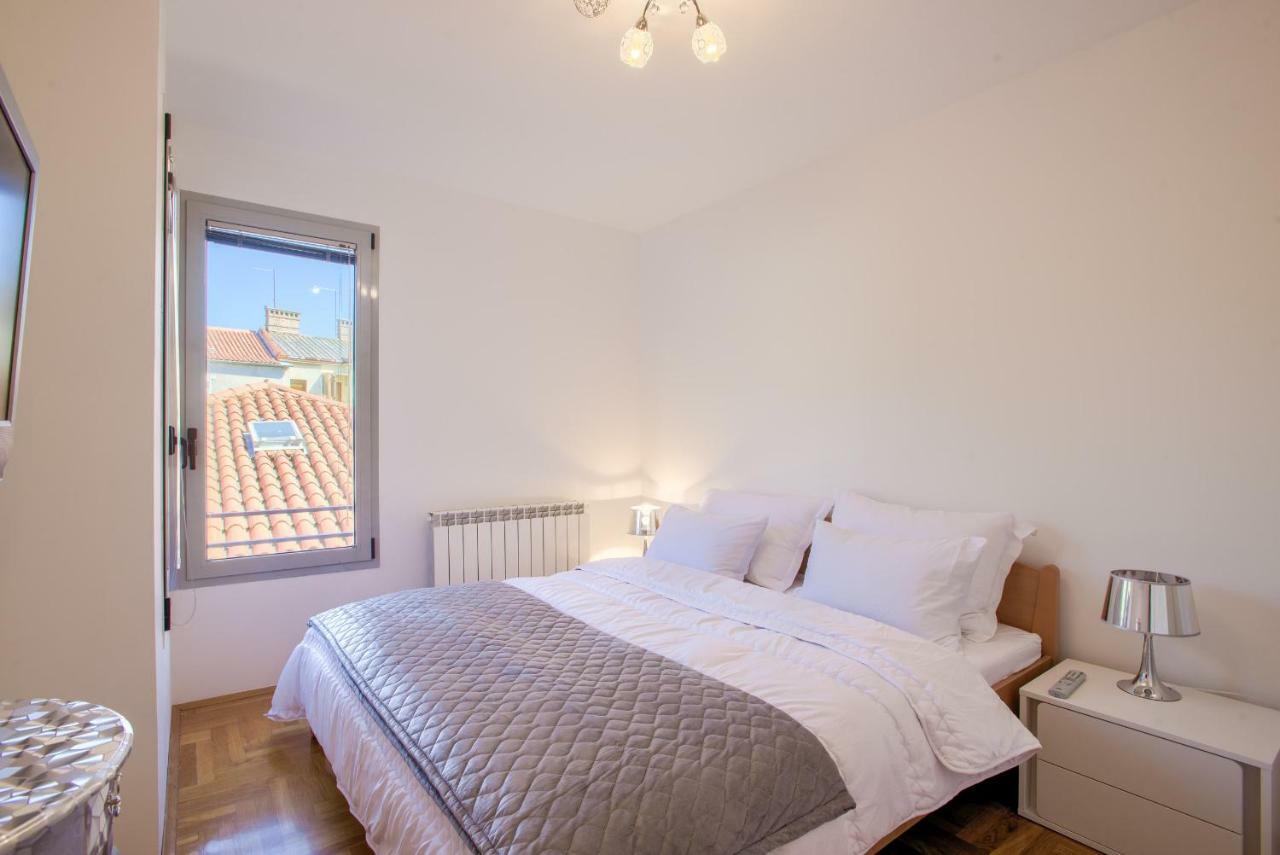 Apartment San Rocco Center Pula Exteriör bild