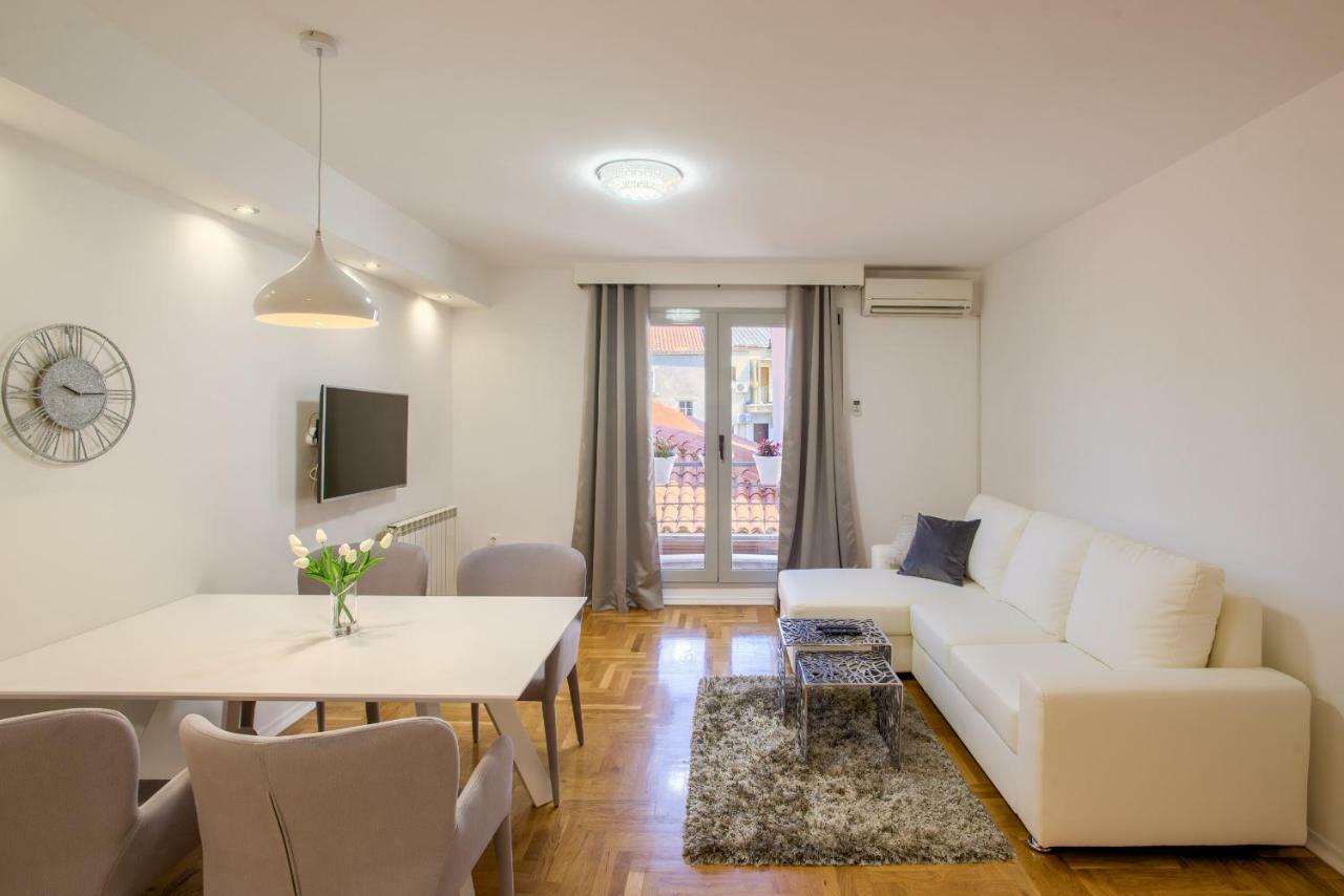 Apartment San Rocco Center Pula Exteriör bild