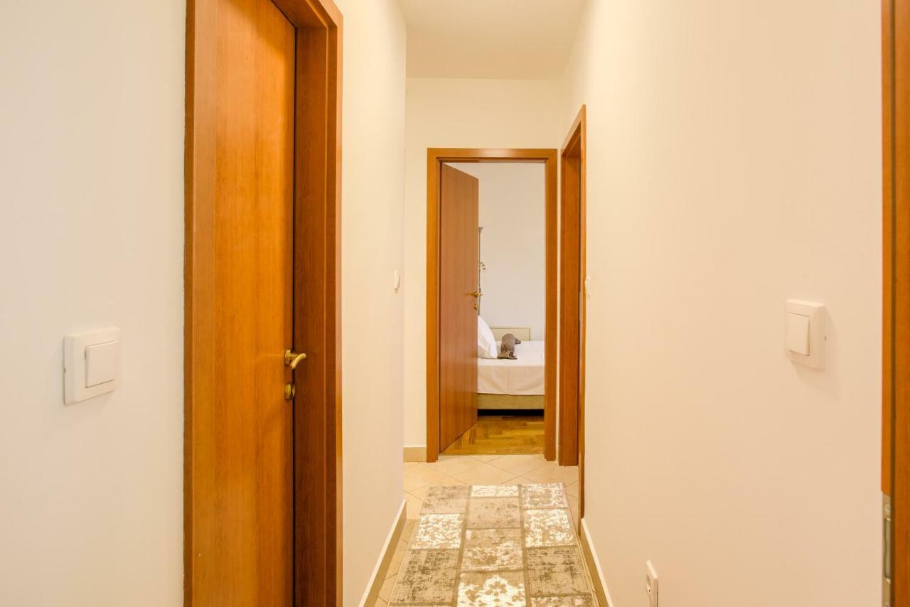Apartment San Rocco Center Pula Exteriör bild